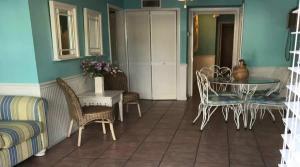 Captiva Island Cottage - Gardenia Cottage - Sitting Area