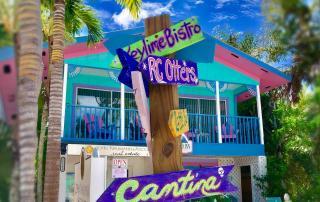 Captiva Island Inn Front View with Restaurants signs