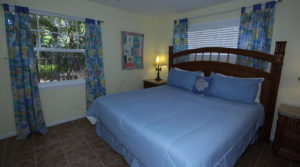 Captiva Island Cottages - Hibiscus-Cottage - Bedroom 1