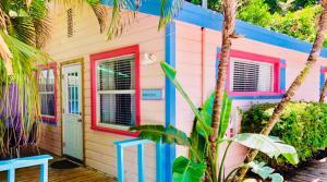 Hibiscus Cottage Outside View