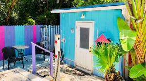 Love-Shack-Cottage-Outside-1
