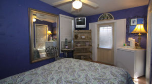 Love Shack View Bed