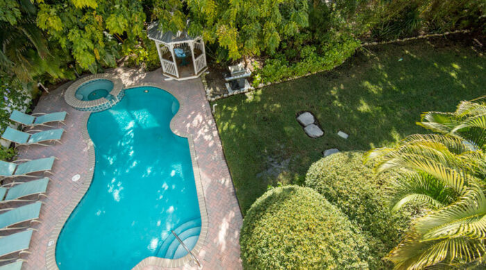 Penthouse Suite Pool View