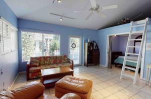 Captiva Island Cottage Iris Villa Living room view