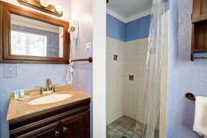 Bird of Paradise Bathroom at Captiva Island Cottage Rental