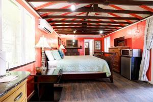 Bird of Paradise Master Bedroom at Captiva Island Cottage Rental