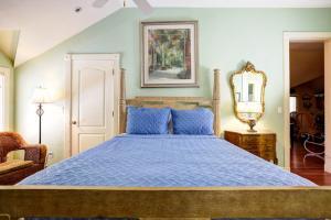 Captiva Island Hotel - Penthouse Suite Bedroom