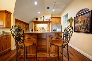 Captiva Island Rental - Penthouse Suite Kitchen 3