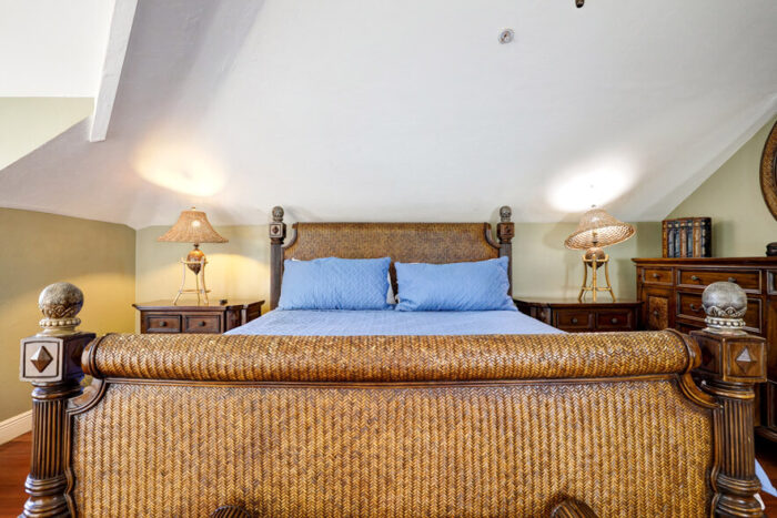 Captiva Island Hotel - Penthouse Suite Master Bedroom Bathroom