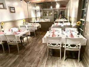 Sunshine Seafood Dining Area